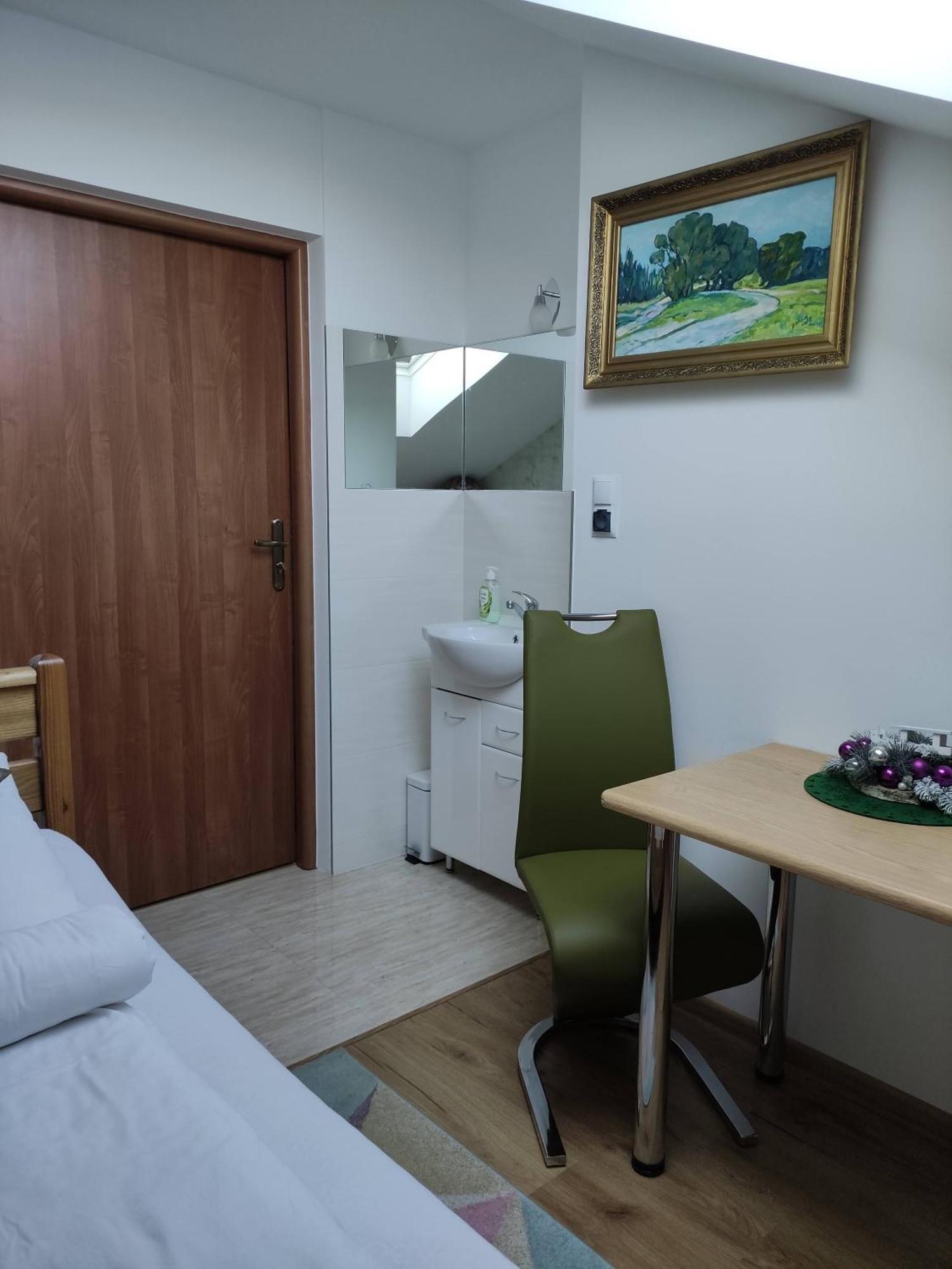 Homestay Strozowka Gorlice Buitenkant foto